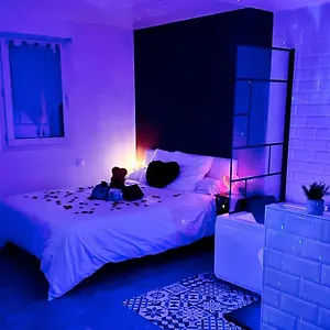 Appartement Azur Avec Jacuzzi Et Piscine, Vallauris